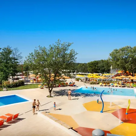 Casa vacanze Holiday Camping Lanterna By Interhome